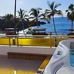 Seafront Playa La Arena Apartament *