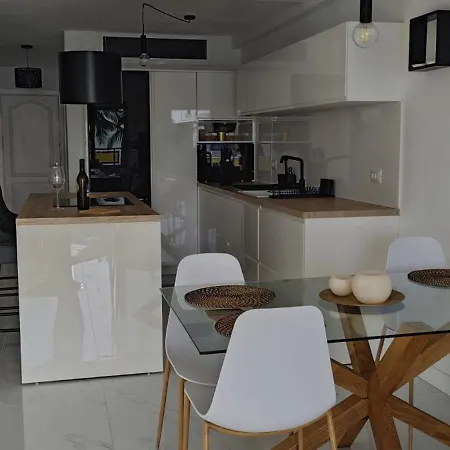 Seafront Playa La Arena アパート *