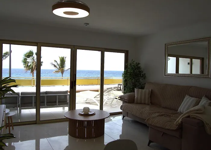 Seafront Playa La Arena Apartament