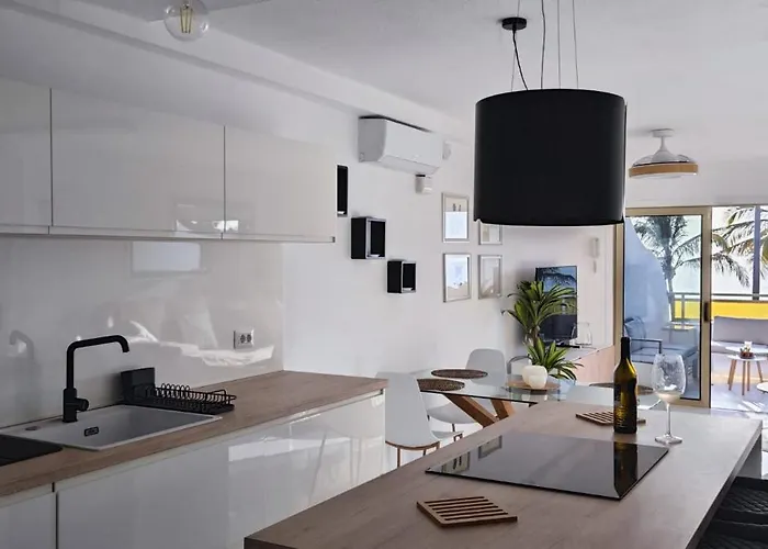 Seafront Playa La Arena Apartment Puerto de Santiago (Tenerife)