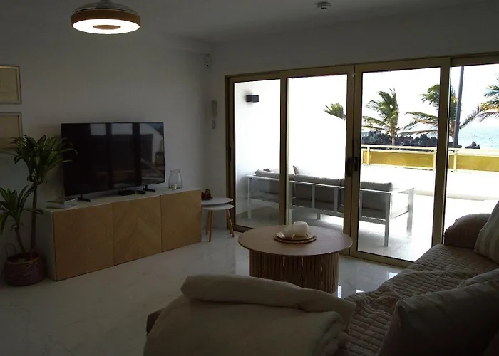 Seafront Playa La Arena Apartment Puerto de Santiago (Tenerife)