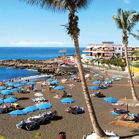Seafront Playa La Arena 公寓